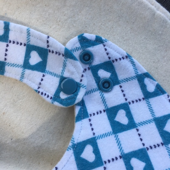 Flannel Baby Bib with Organic Flannel Backing - Picture 4 of 4